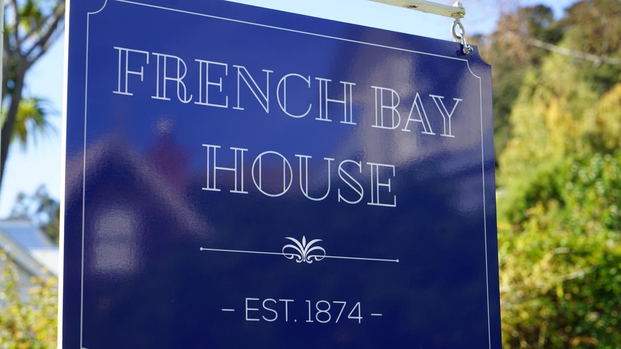 French Bay House Bed & Breakfast Akaroa Bagian luar foto