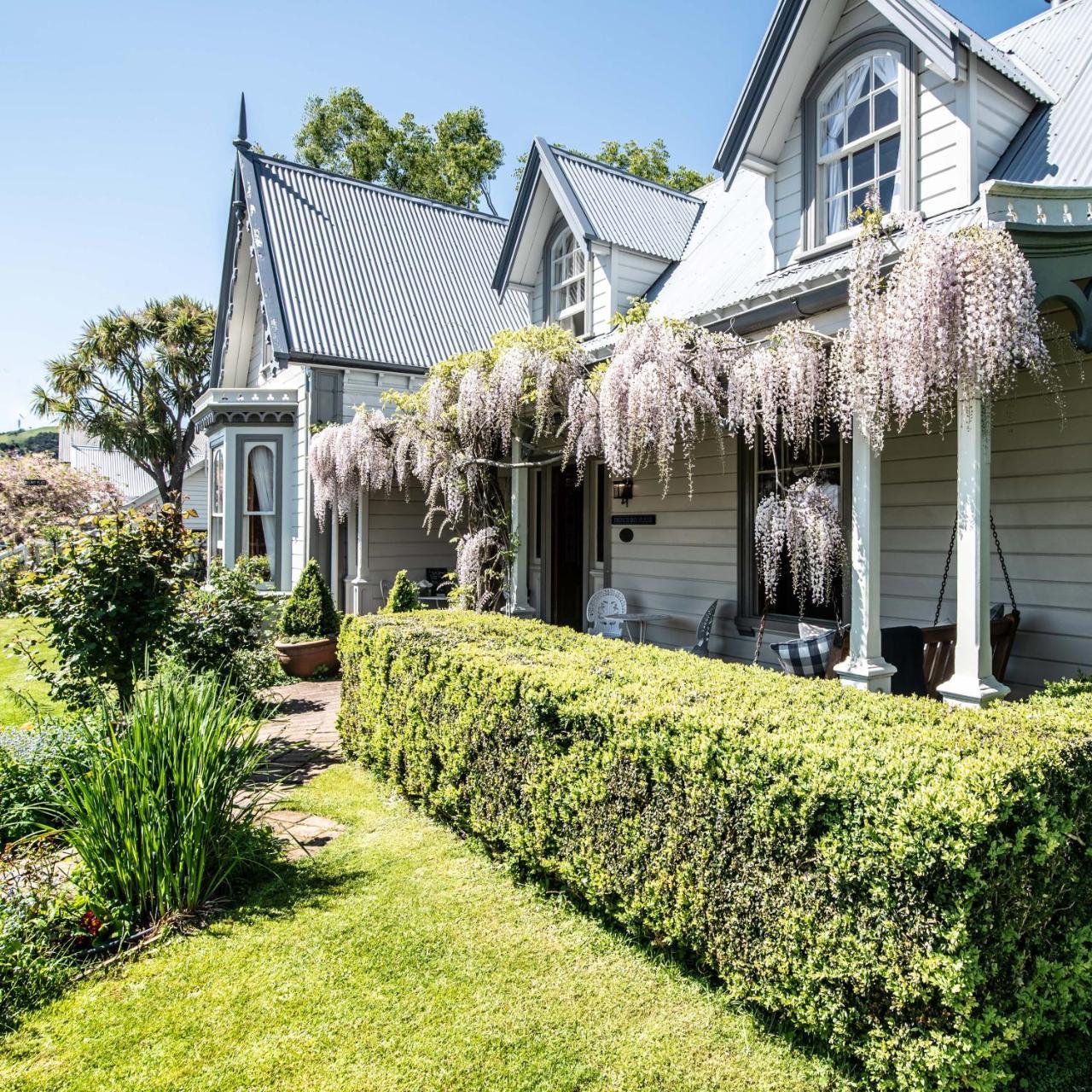 French Bay House Bed & Breakfast Akaroa Bagian luar foto